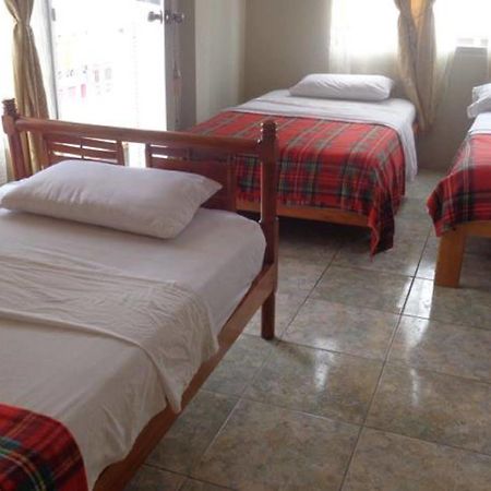 Hostal Miconia Puerto Ayora  Esterno foto