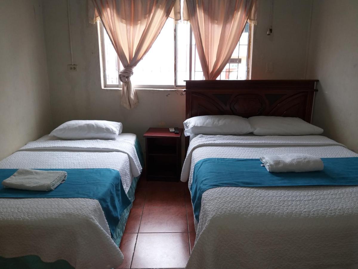 Hostal Miconia Puerto Ayora  Esterno foto