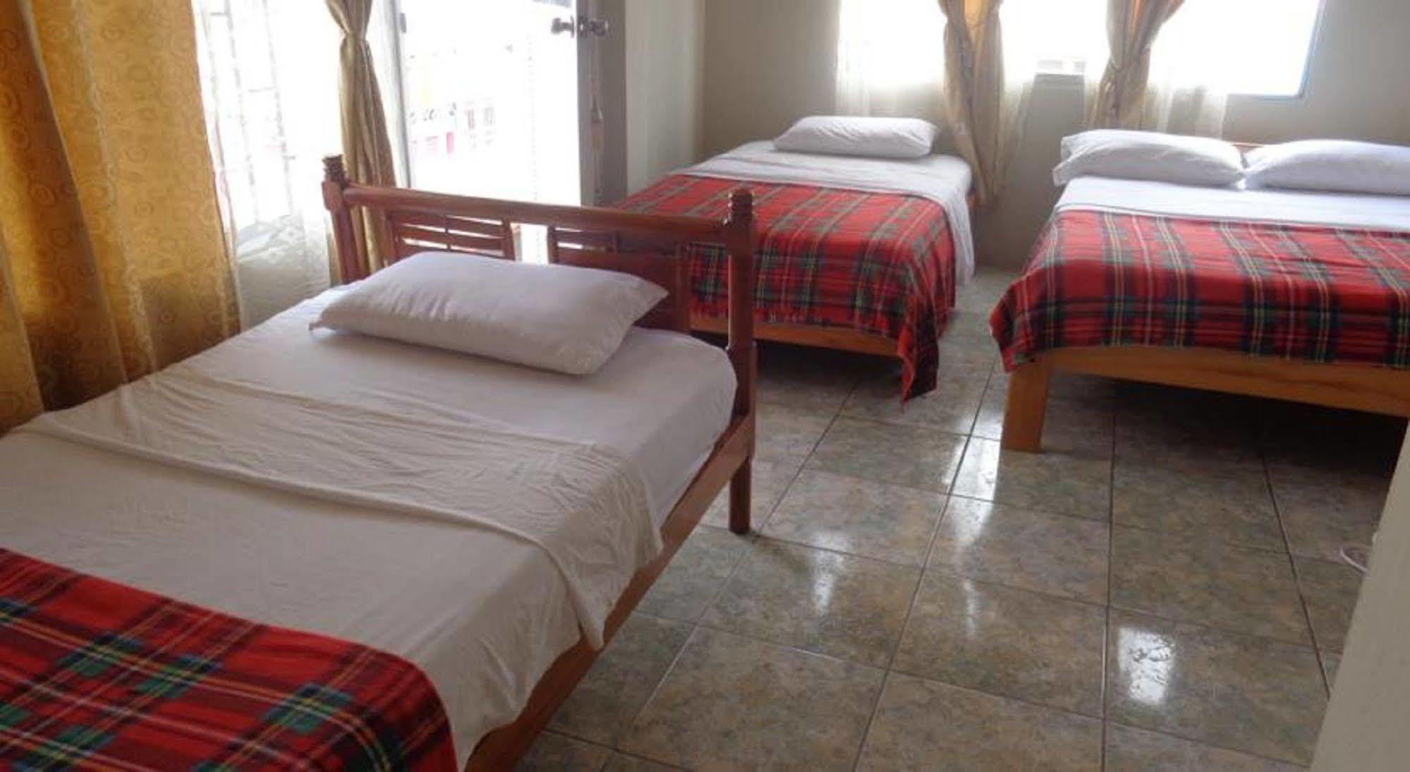 Hostal Miconia Puerto Ayora  Esterno foto